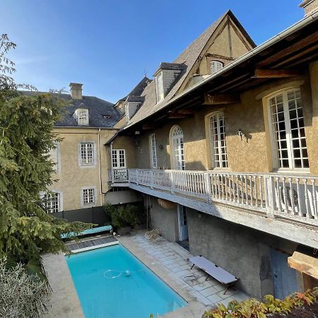 La Maison Aux Murs Anciens Et Ses Chambres Tarbes Exteriör bild