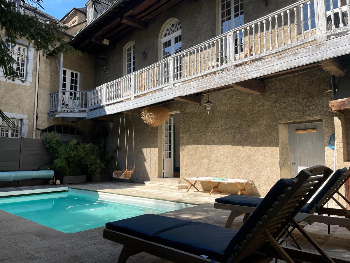 La Maison Aux Murs Anciens Et Ses Chambres Tarbes Exteriör bild