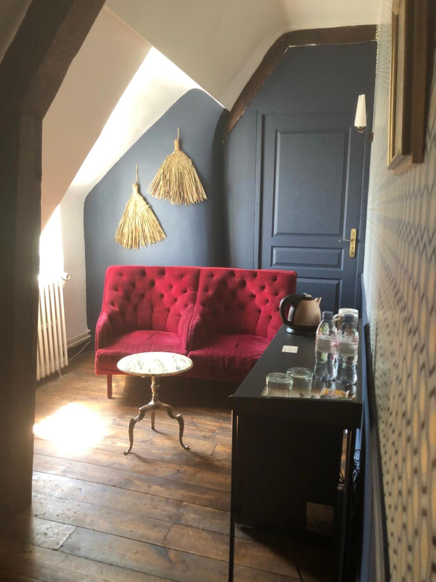 La Maison Aux Murs Anciens Et Ses Chambres Tarbes Exteriör bild
